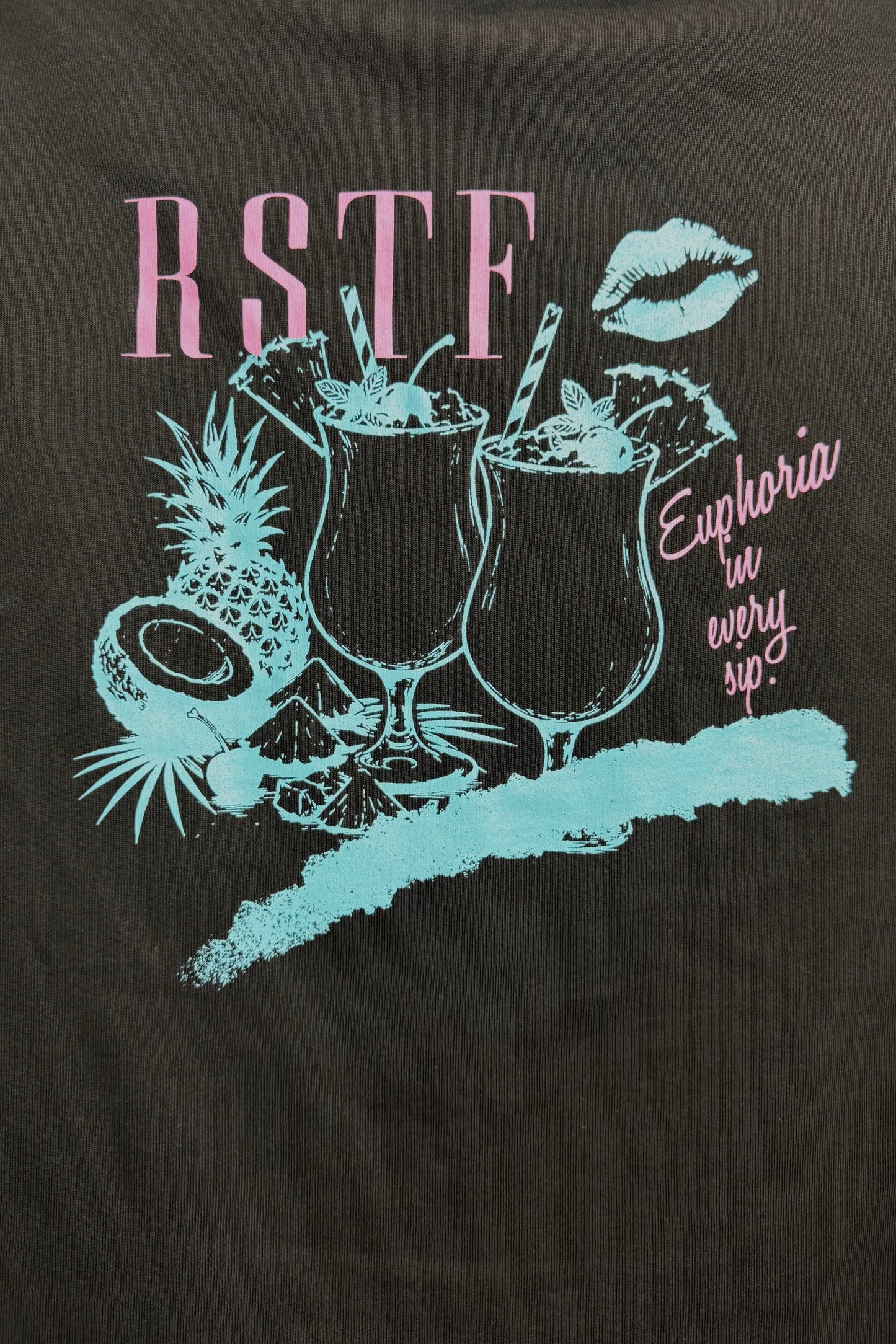 HEAVY TEE | EVERY SIP